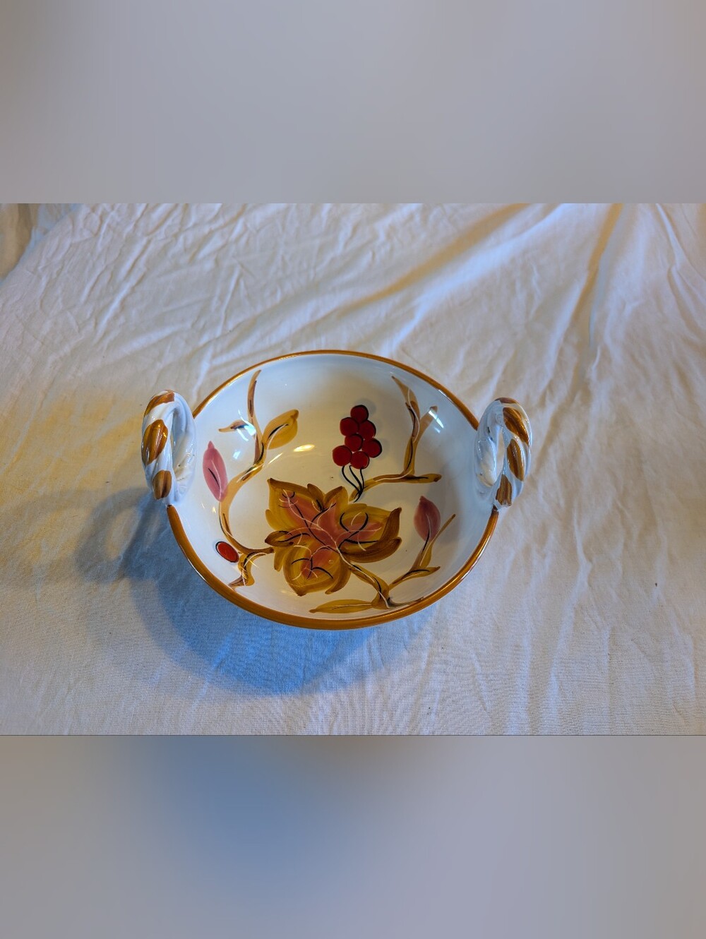 2/40$ Vintage Hand-Painted Maple leaf Ceramic Bowl made in Italy
